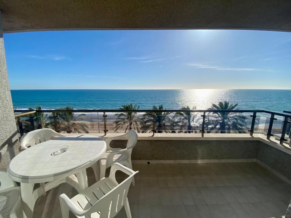 Beach Apartment In Calafell Bagian luar foto