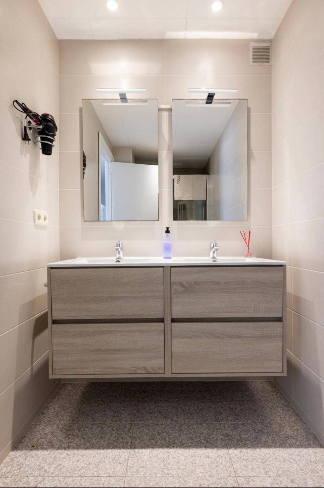 Beach Apartment In Calafell Bagian luar foto