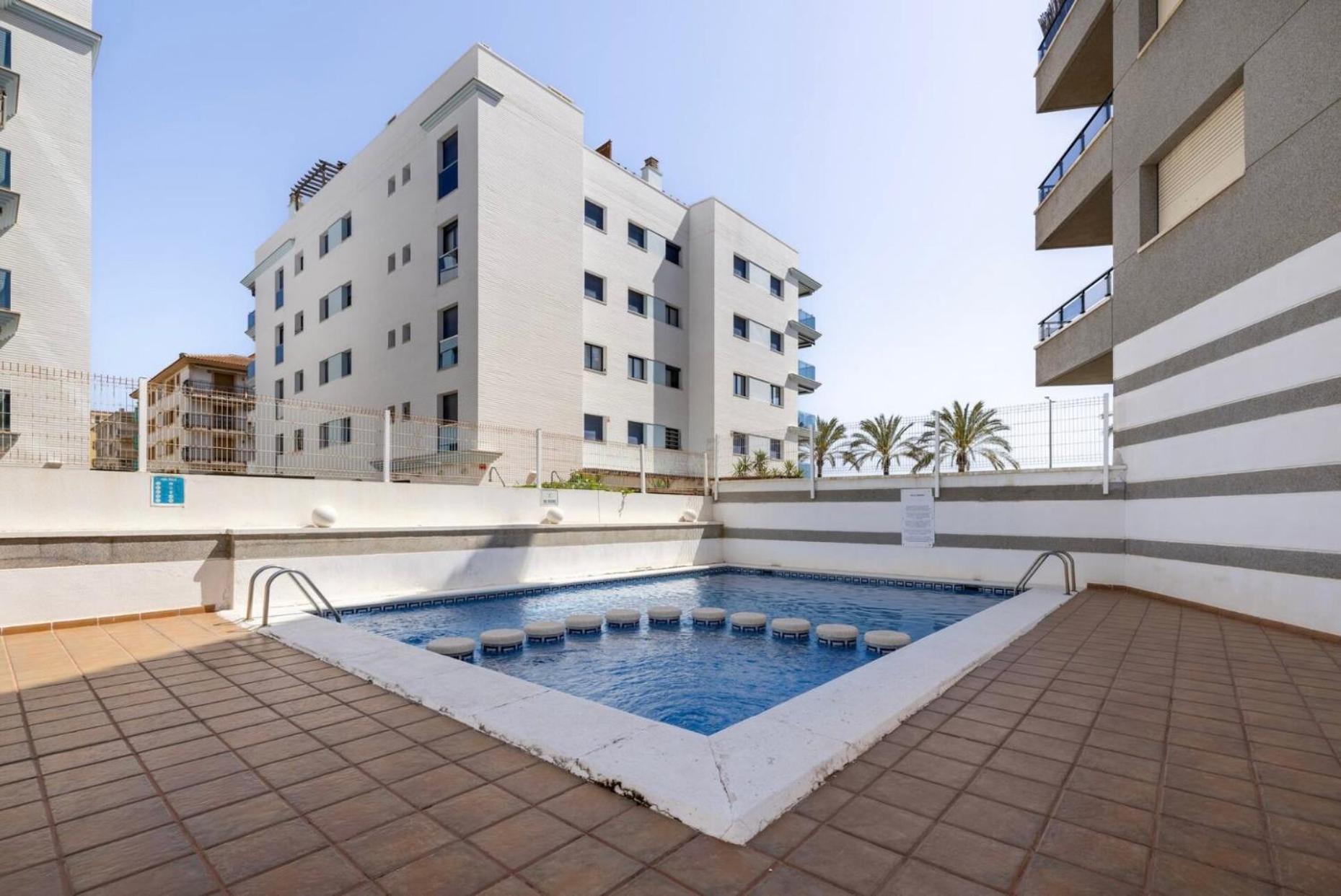 Beach Apartment In Calafell Bagian luar foto