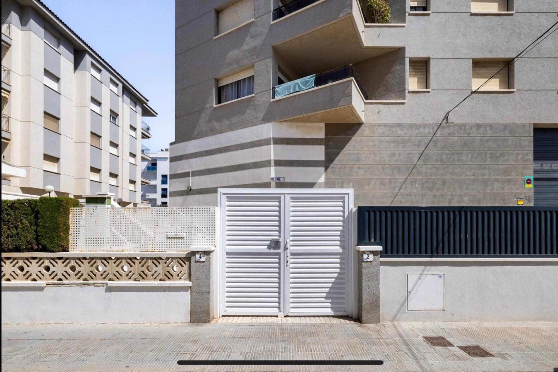 Beach Apartment In Calafell Bagian luar foto